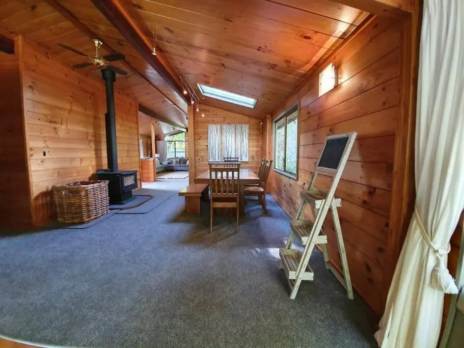 Redwood Hub Villa Rotorua