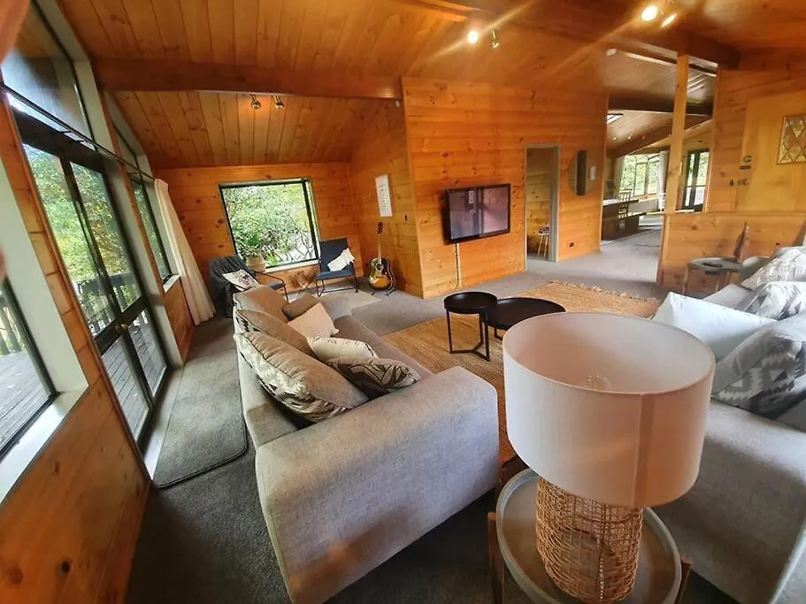 Holiday home Redwood Hub Villa Rotorua